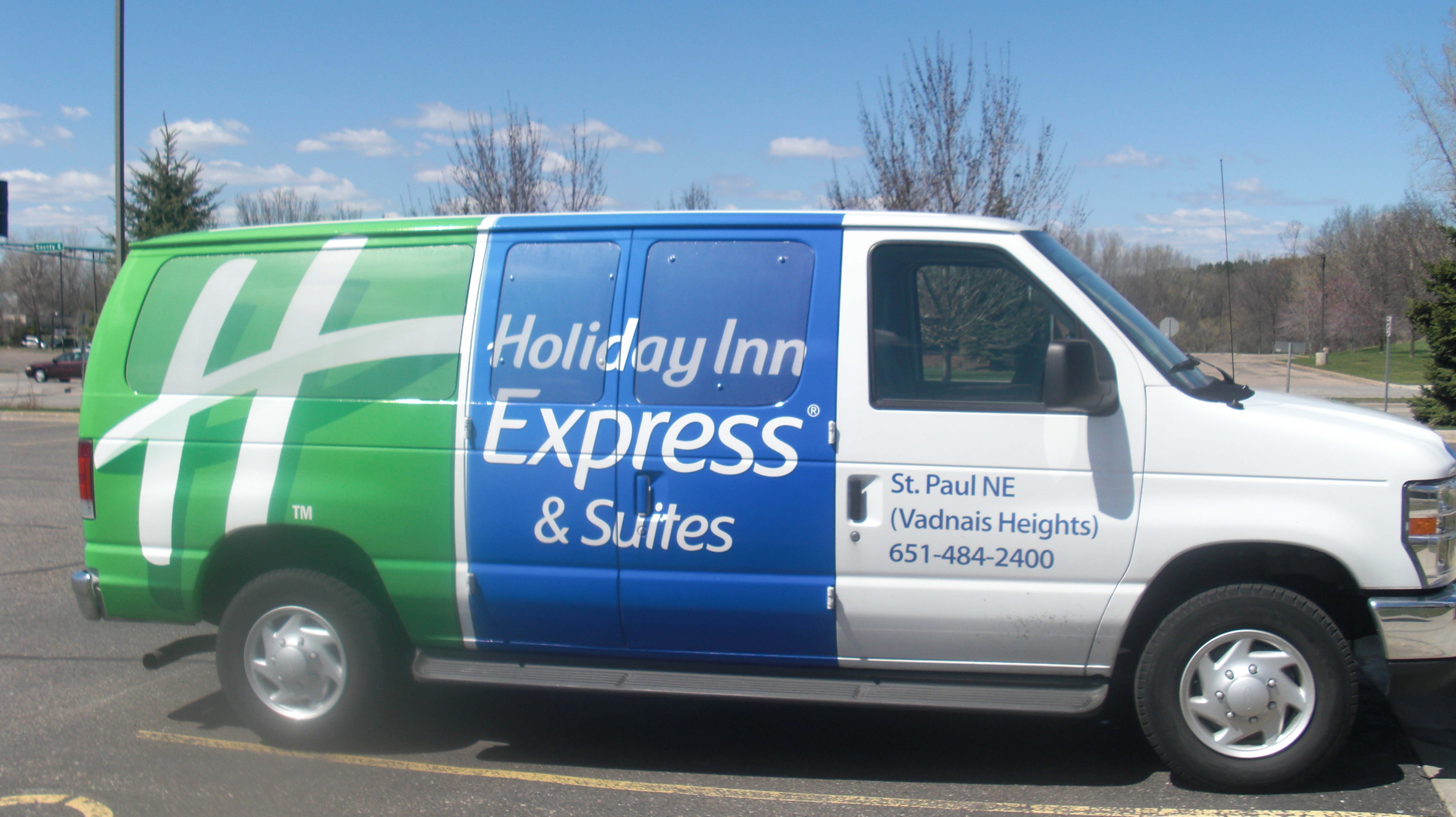 holiday inn express and suites vadnais heights by ihg