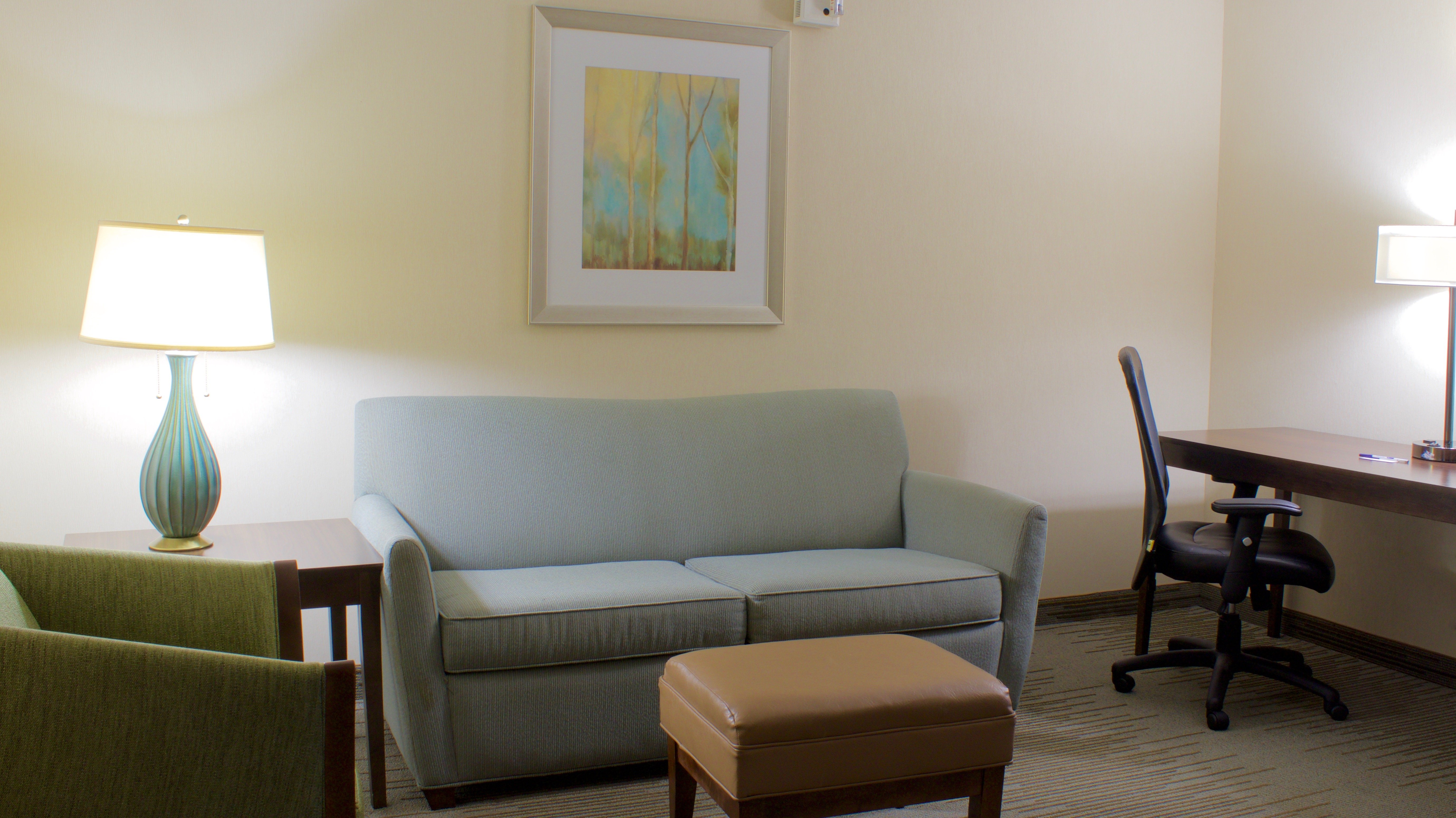 holiday inn express and suites vadnais heights by ihg
