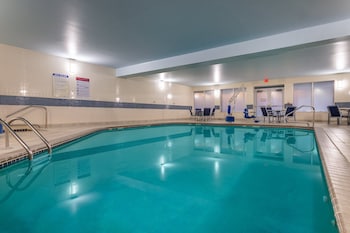 Holiday Inn Express & Suites Vadnais Heights By Ihg,Minneapolis - St. Paul>>Minneapolis,3 star