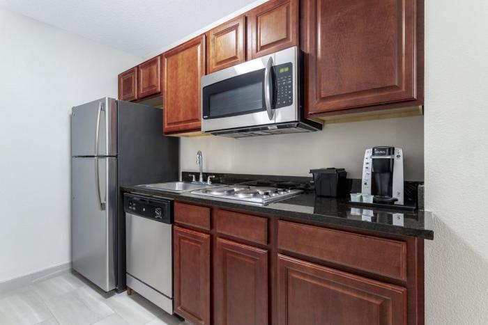holiday inn express and suites vadnais heights by ihg