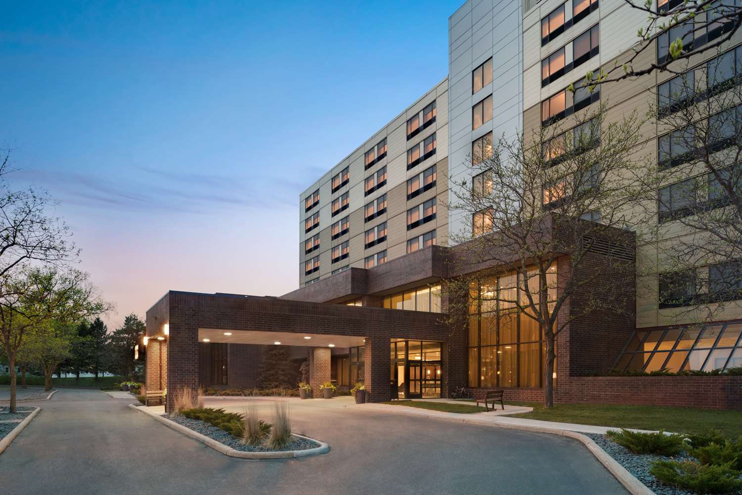 doubletree by hilton st paul east