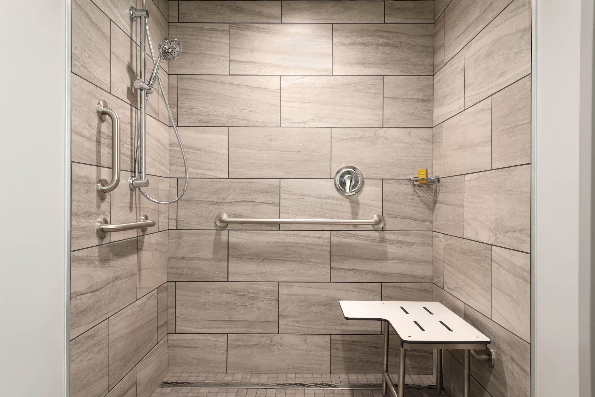 doubletree by hilton st paul east