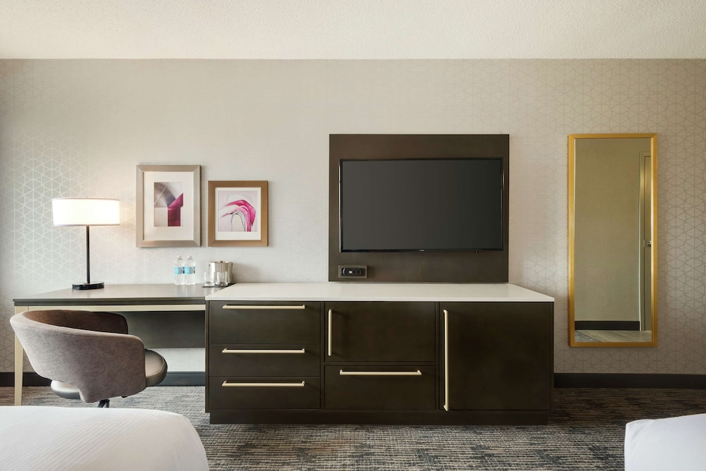 doubletree by hilton st paul east