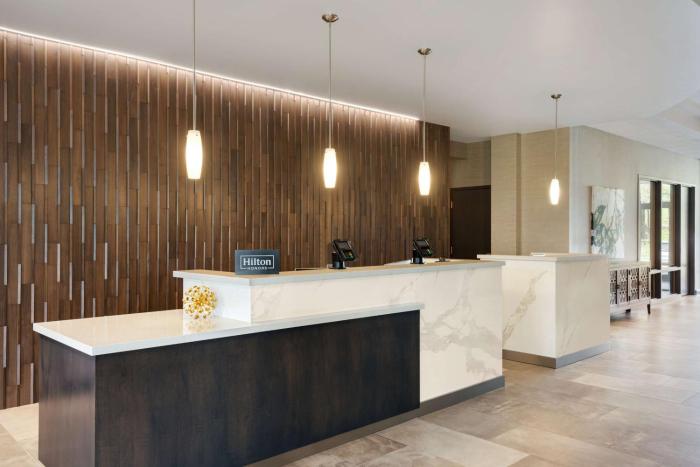 doubletree by hilton st paul east