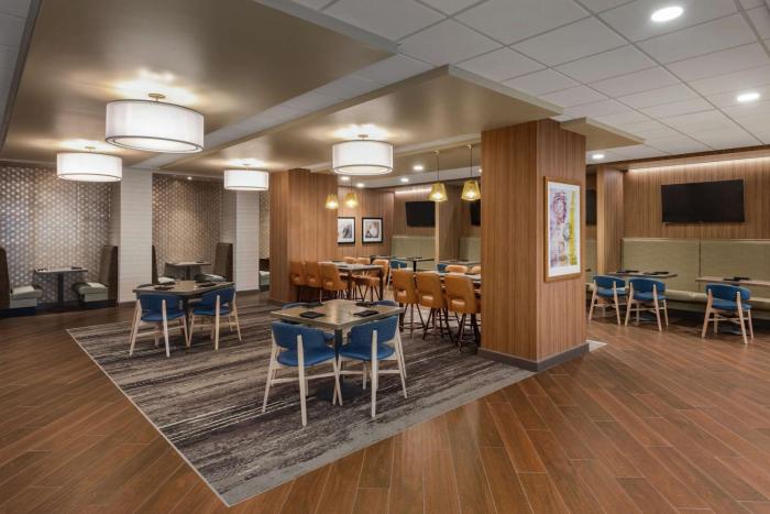 doubletree by hilton st paul east