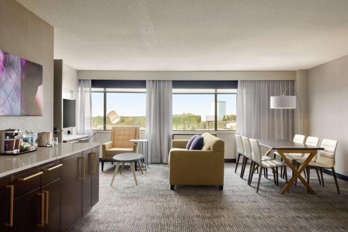 doubletree by hilton st paul east