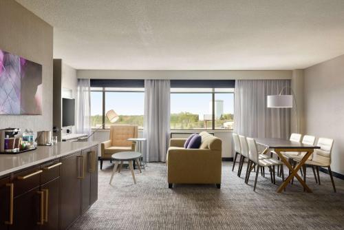 doubletree by hilton st paul east