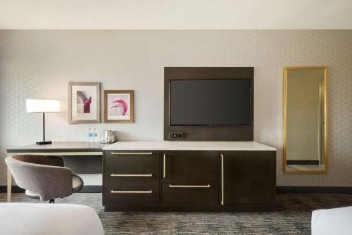 doubletree by hilton st paul east