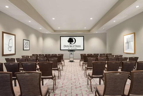 doubletree by hilton st paul east