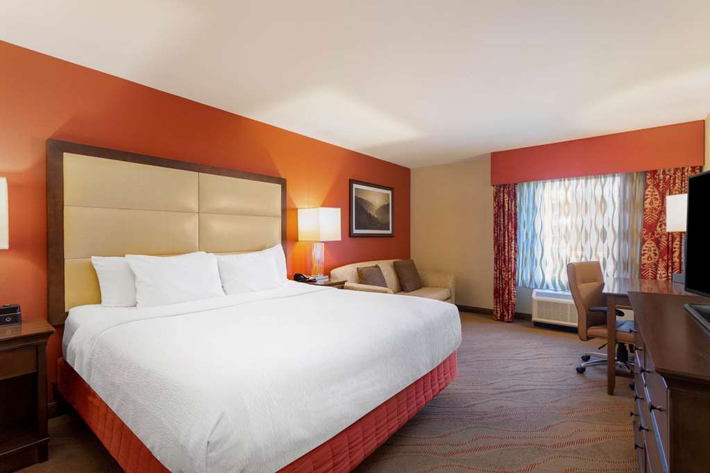 la quinta inn and suites by wyndham pigeon forge