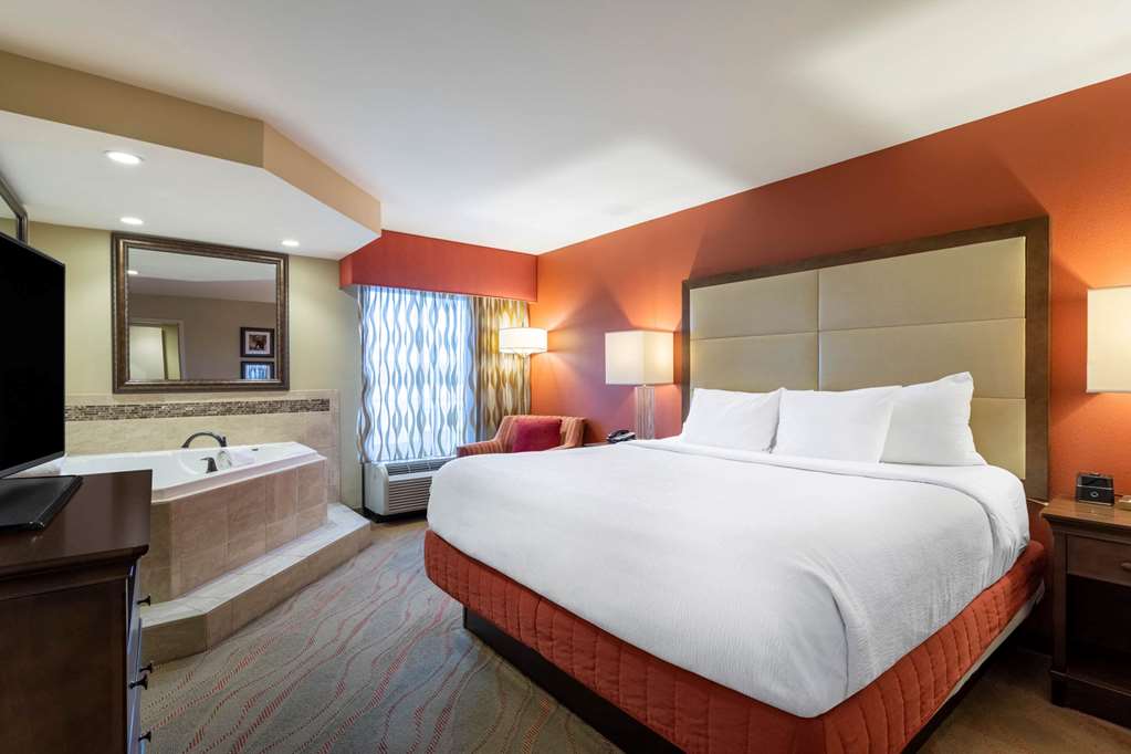 la quinta inn and suites by wyndham pigeon forge