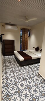 calangute beach resort