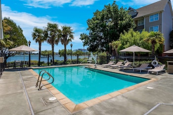 sonesta es suites san francisco airport oyster point waterfront