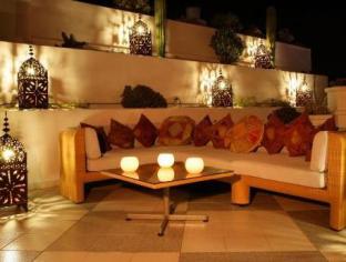 Mediterranean Palace,Near El Camison Beach,5 star