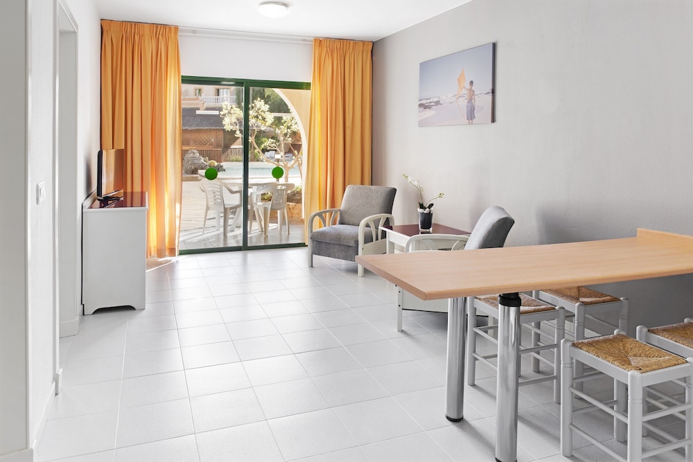 elba lucia sport and suite hotel