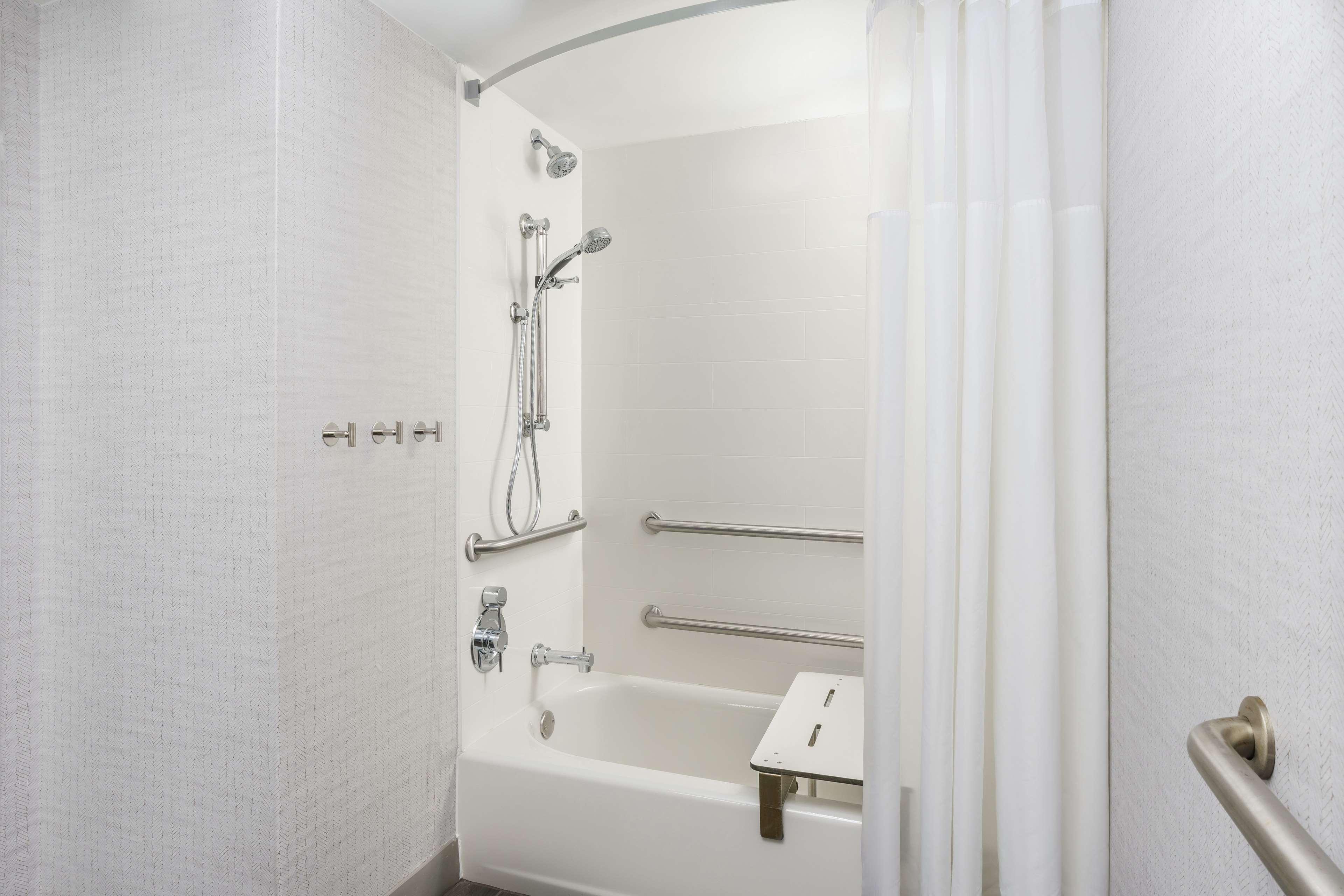hampton inn and suites tampa ybor city downtown
