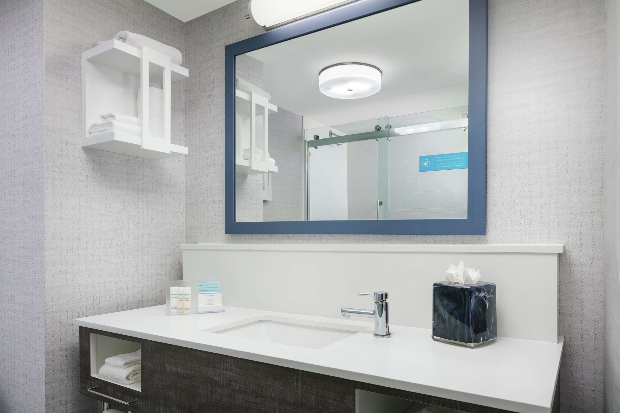 hampton inn and suites tampa ybor city downtown