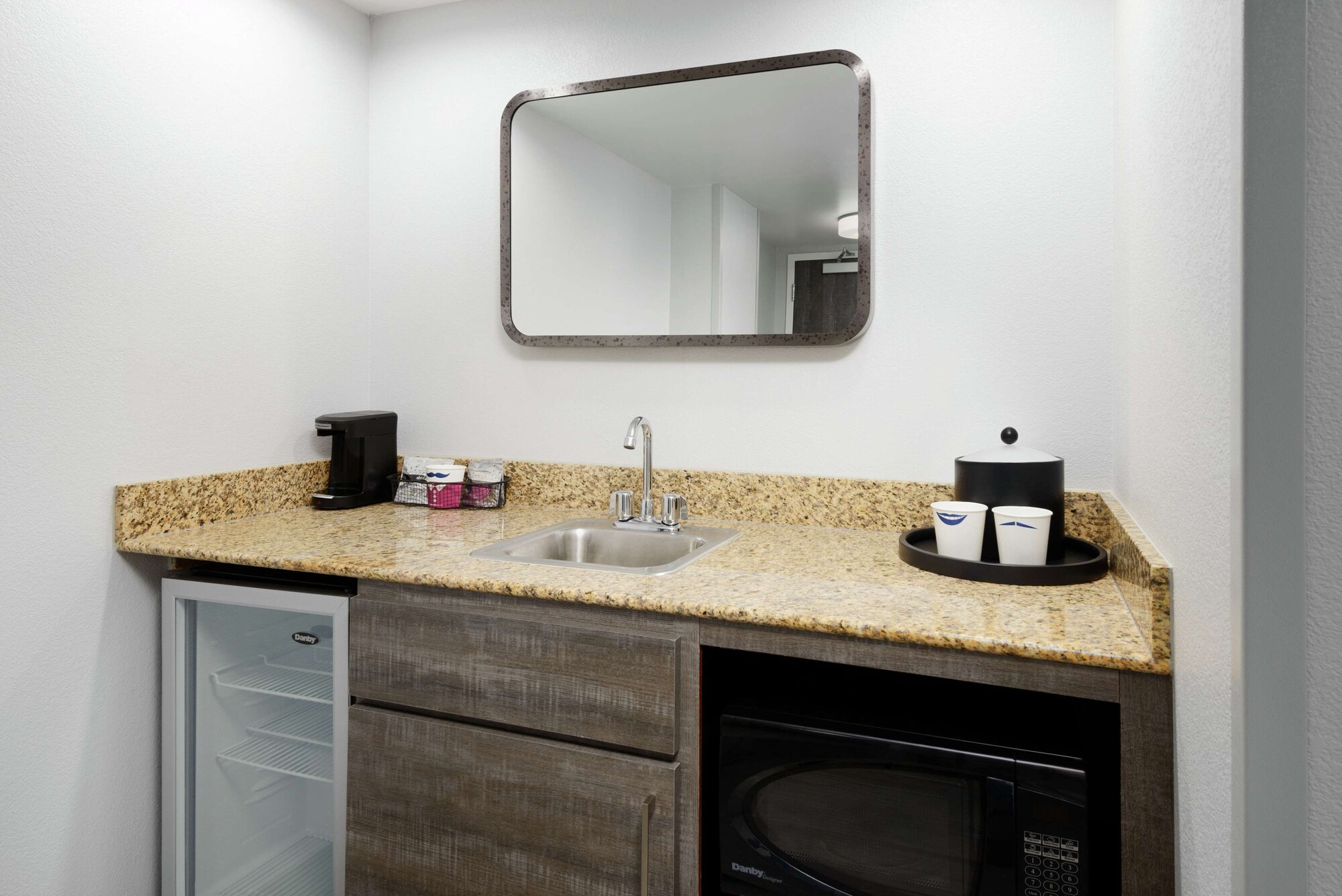 hampton inn and suites tampa ybor city downtown