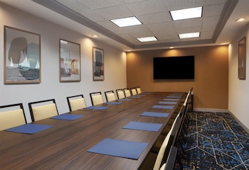 hampton inn and suites tampa north