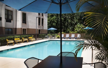 hampton inn and suites tampa north