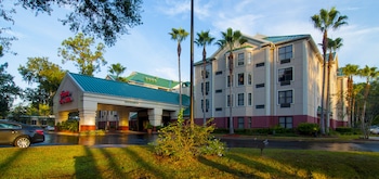 hampton inn and suites tampa north