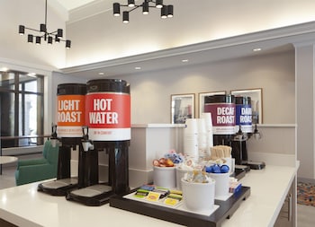 hampton inn and suites tampa north