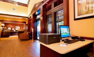 hampton inn and suites tampa north