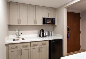 holiday inn express tampa brandon by ihg