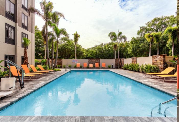 holiday inn express tampa brandon by ihg