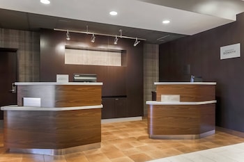 Courtyard By Marriott Tampa Brandon,Dover>>Brandon,3 star