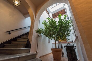 lemon tree boutique guest house
