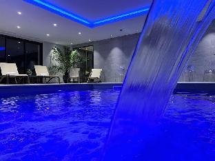 hotel lescale piscine and spa