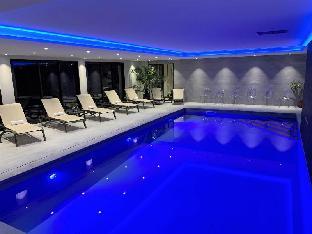 hotel lescale piscine and spa