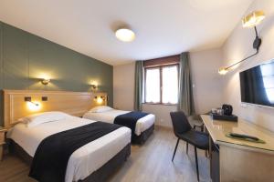 hotel lescale piscine and spa