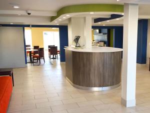 comfort inn and suites tigard near washington square