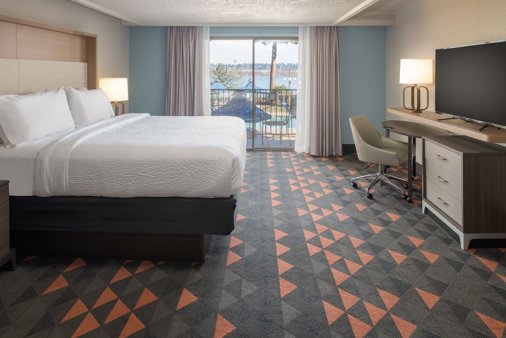 holiday inn portland columbia riverfront by ihg