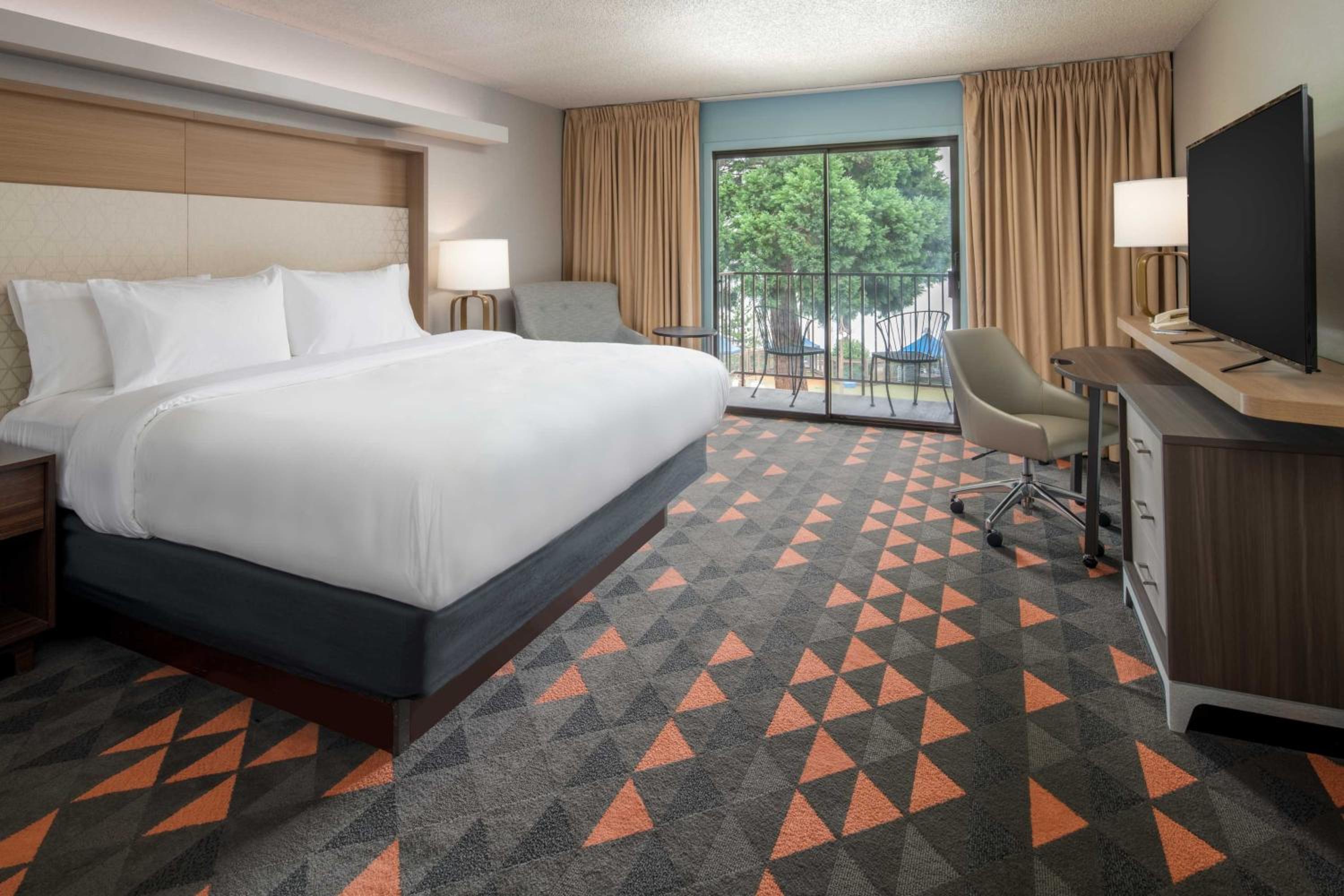 holiday inn portland columbia riverfront by ihg