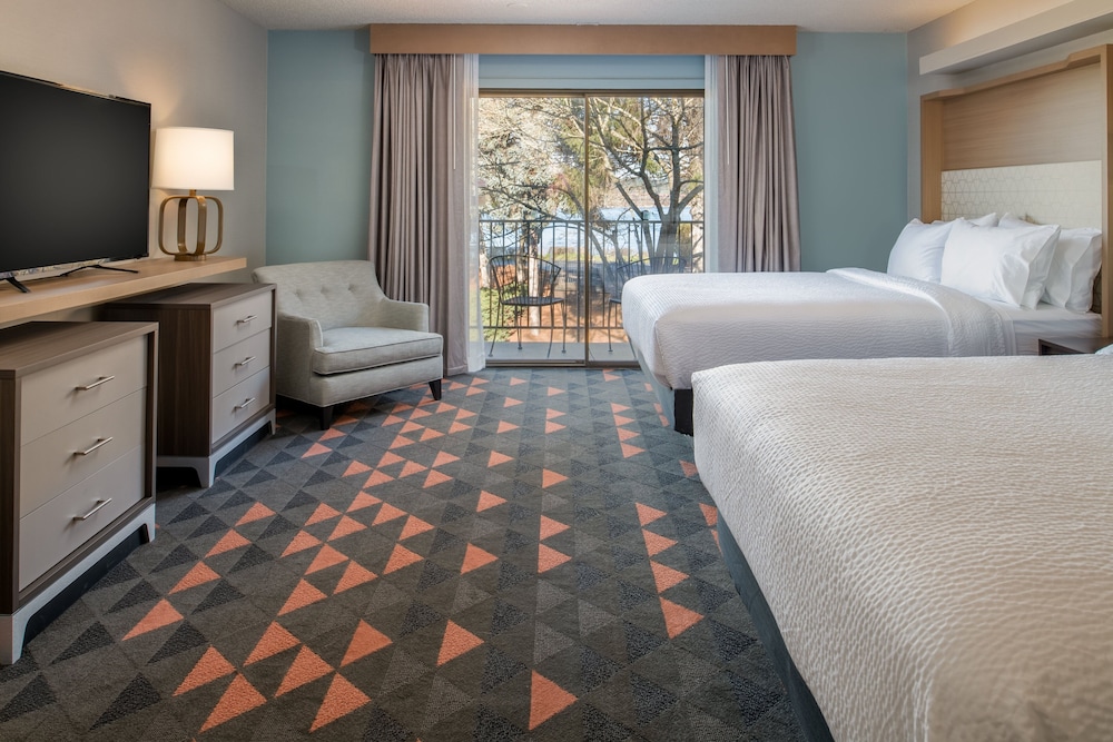 holiday inn portland columbia riverfront by ihg
