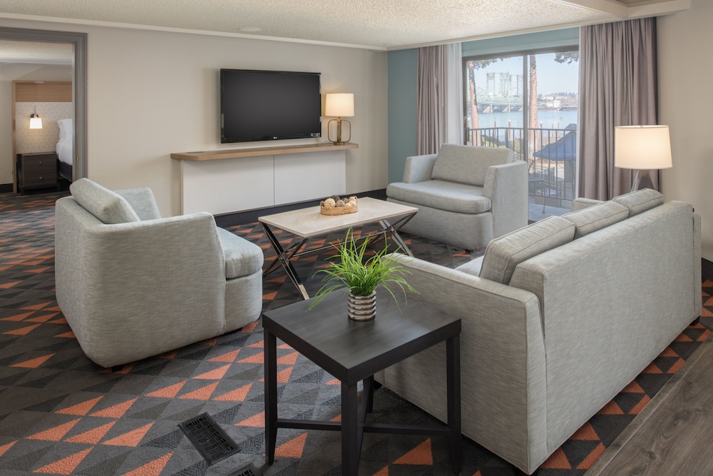 holiday inn portland columbia riverfront by ihg