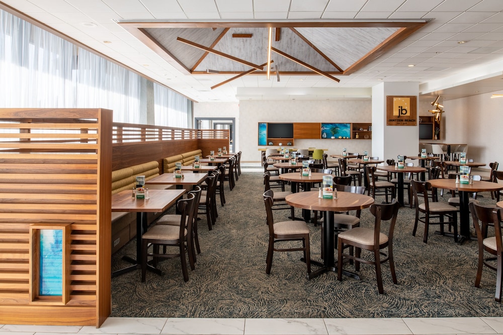 holiday inn portland columbia riverfront by ihg