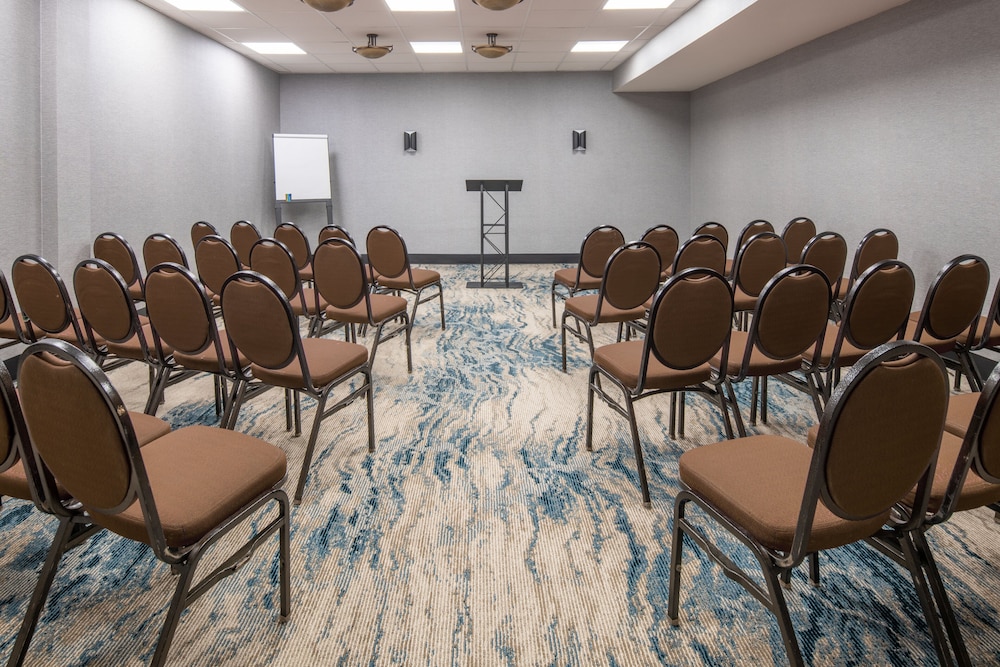 holiday inn portland columbia riverfront by ihg