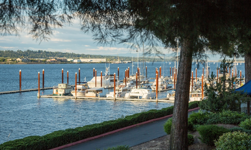 holiday inn portland columbia riverfront by ihg