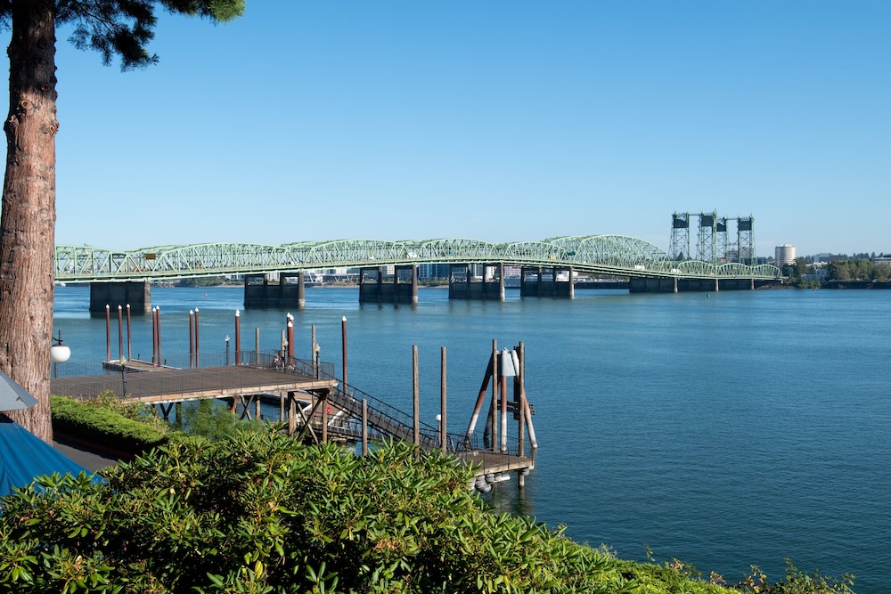holiday inn portland columbia riverfront by ihg
