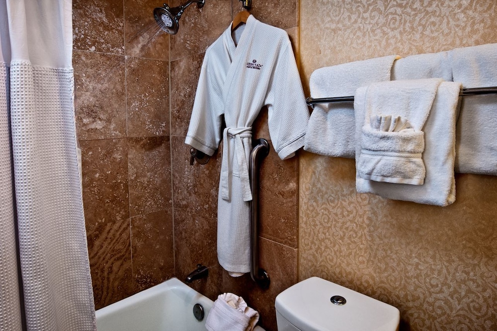 crowne plaza portland downtown convention center by ihg