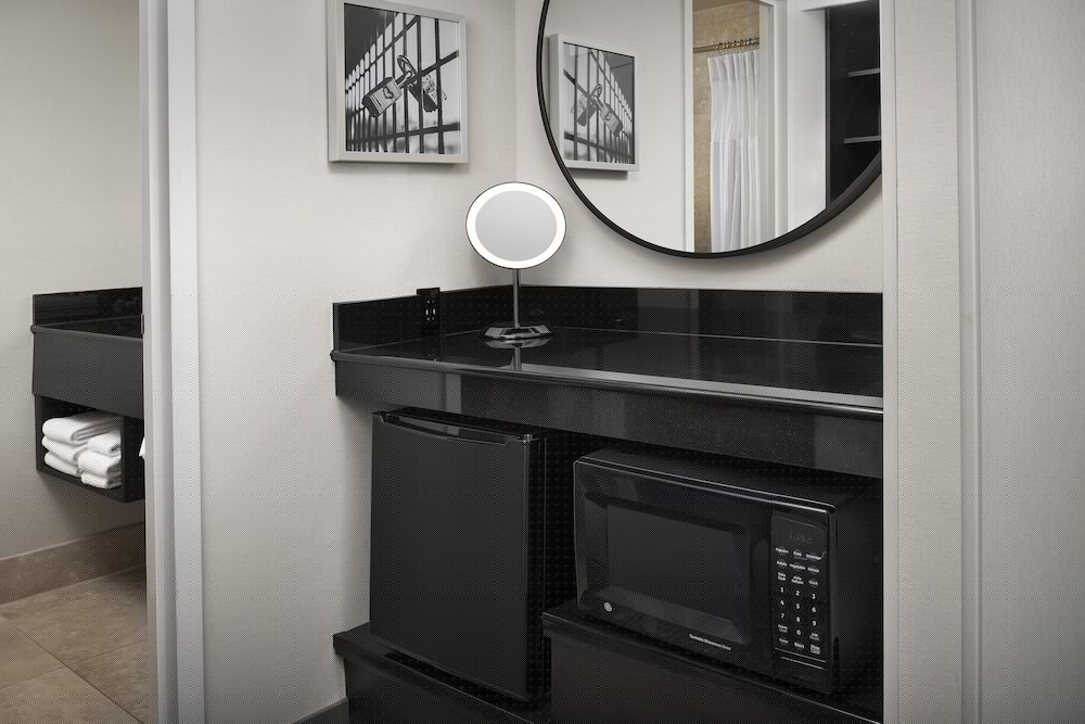 crowne plaza portland downtown convention center by ihg
