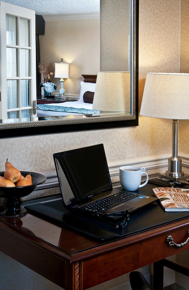 crowne plaza portland downtown convention center by ihg