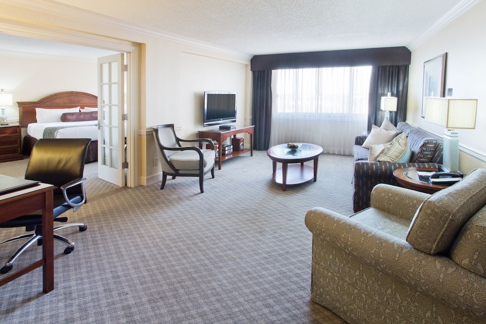 crowne plaza portland downtown convention center by ihg