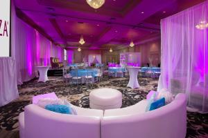 crowne plaza portland downtown convention center by ihg