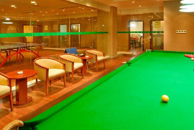 yizui crown hotel