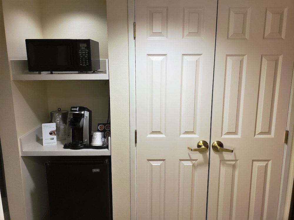 holiday inn express portland west hillsboro by ihg